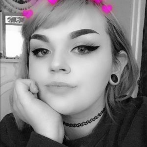 Meet your Posher, Alexandria